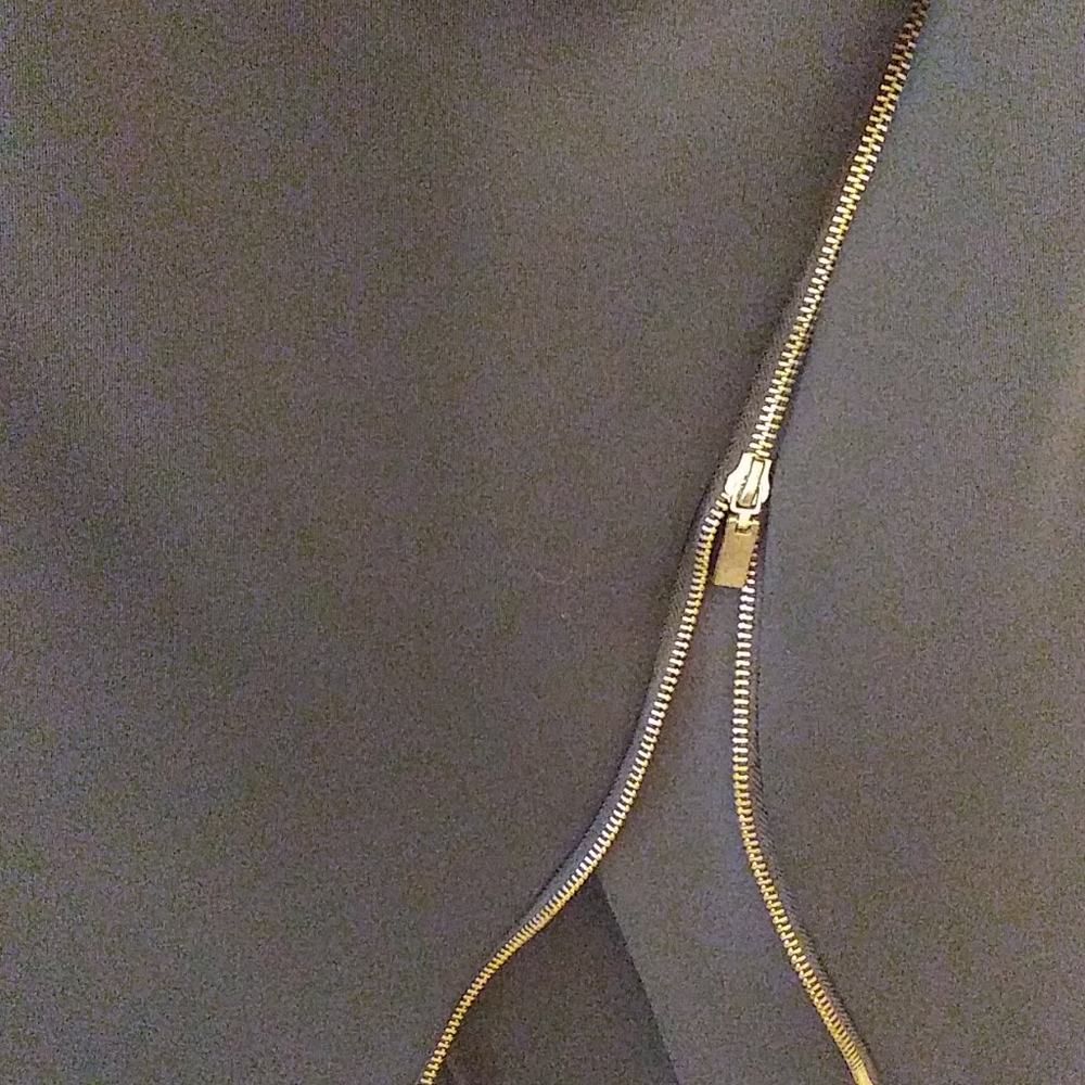Metaphorl Sexy Cowl-neck, Black Dress, Front Zipper, Back Keyhole/ Zipper L - Picture 4 of 13